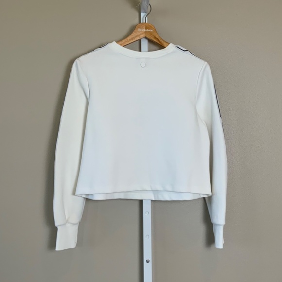 Hunter x Target Chainlink Sleeve Pullover Cropped Top - Picture 12 of 16